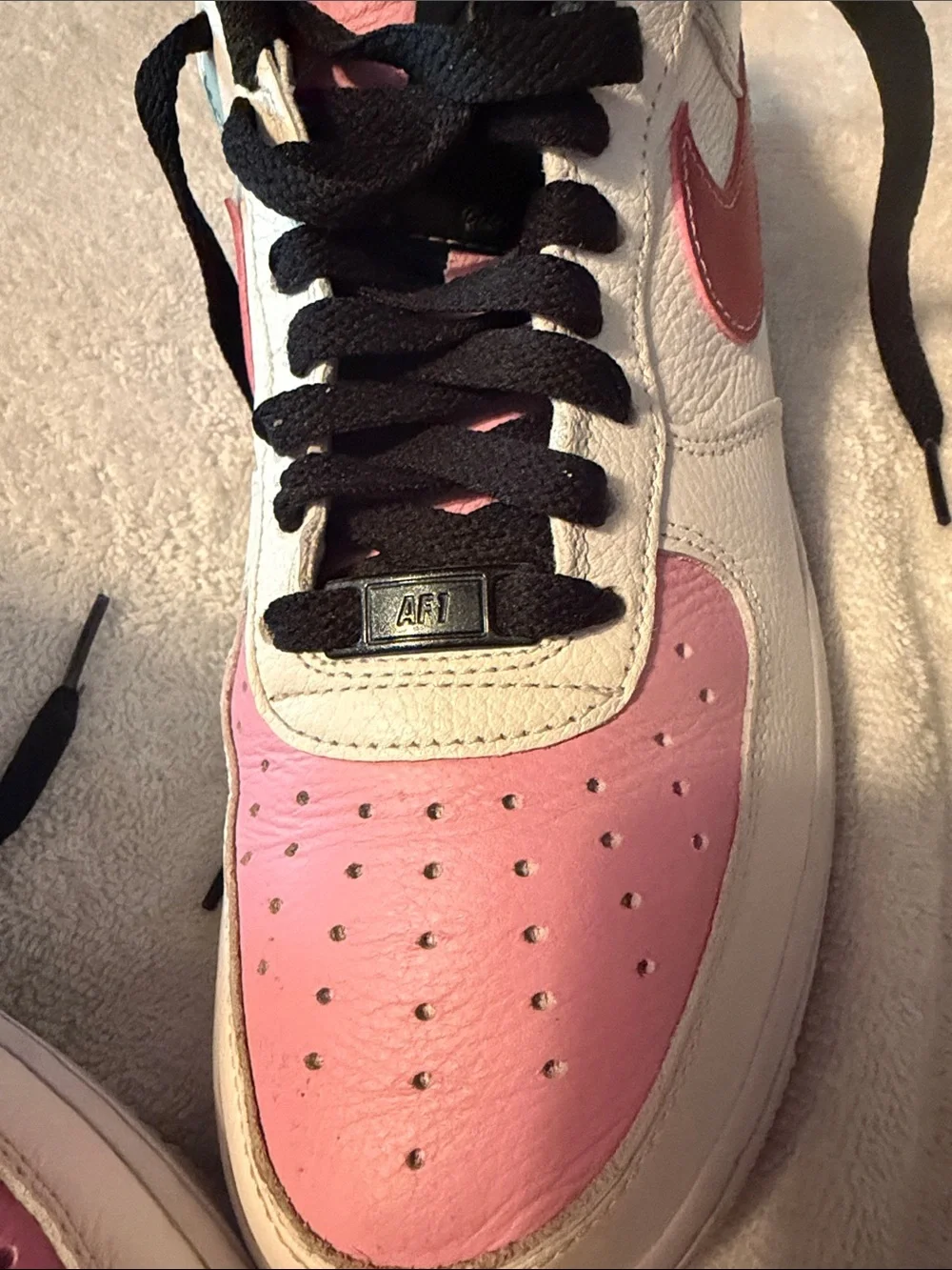Nike White and Pink Women's Casual Sneakers